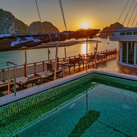 Heritage Line Ylang Cruise - Halong Bay & Lan Ha Bay Hạ Long Exterior foto