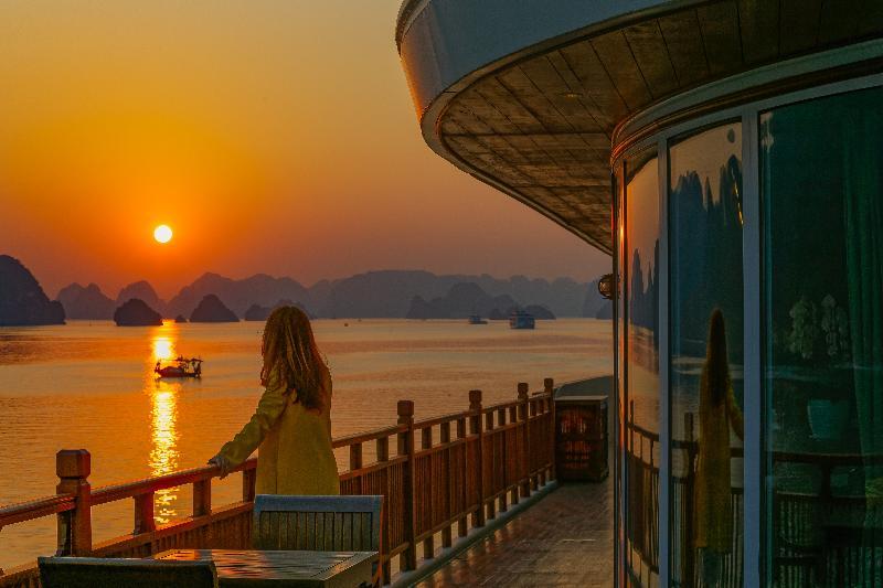 Heritage Line Ylang Cruise - Halong Bay & Lan Ha Bay Hạ Long Exterior foto